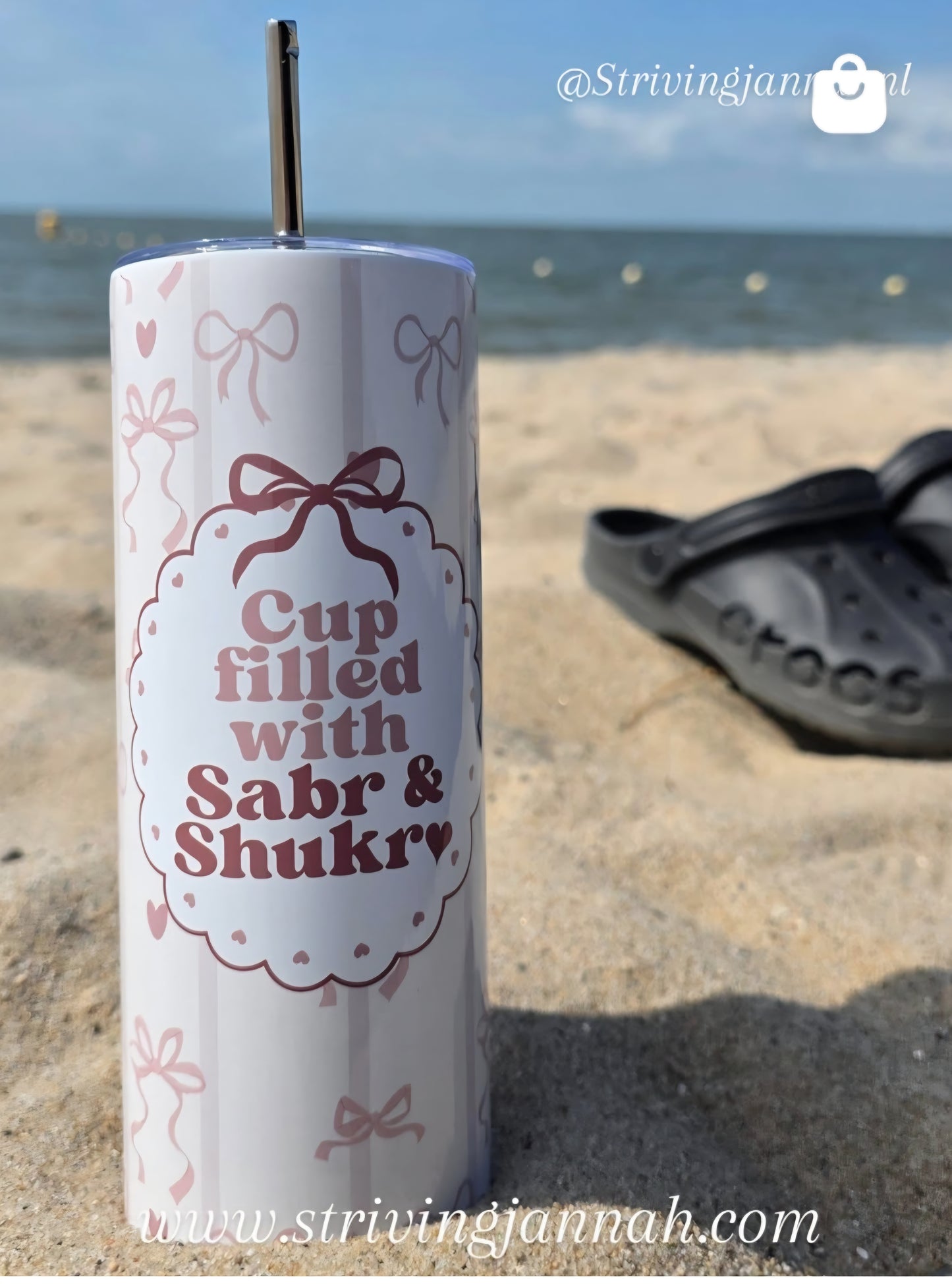 Islamitische tumbler: "Cup filled with Sabr & Shukr" met strikjes