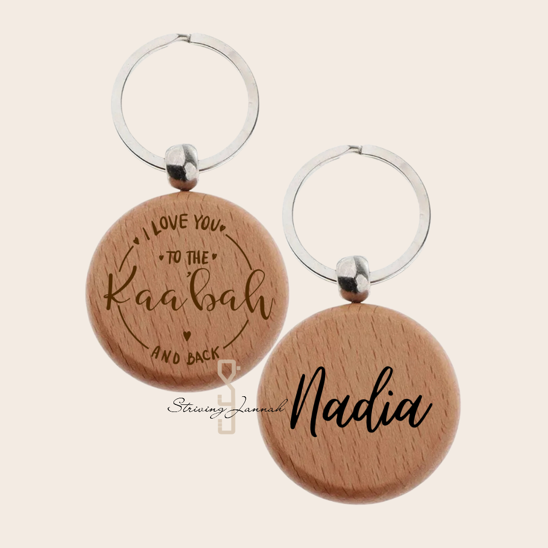 Gegraveerde houten sleutelhanger: "I love you to the Kaa'bah and back"