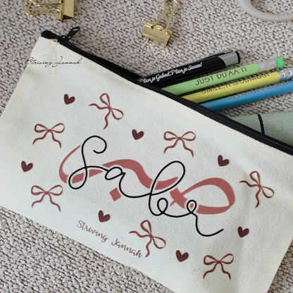 Etui Sabr met strikjes